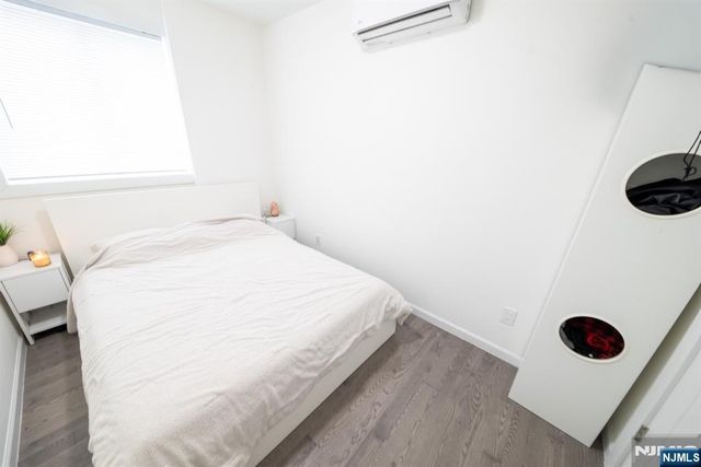 136 North Street, Jersey City, NJ 07307