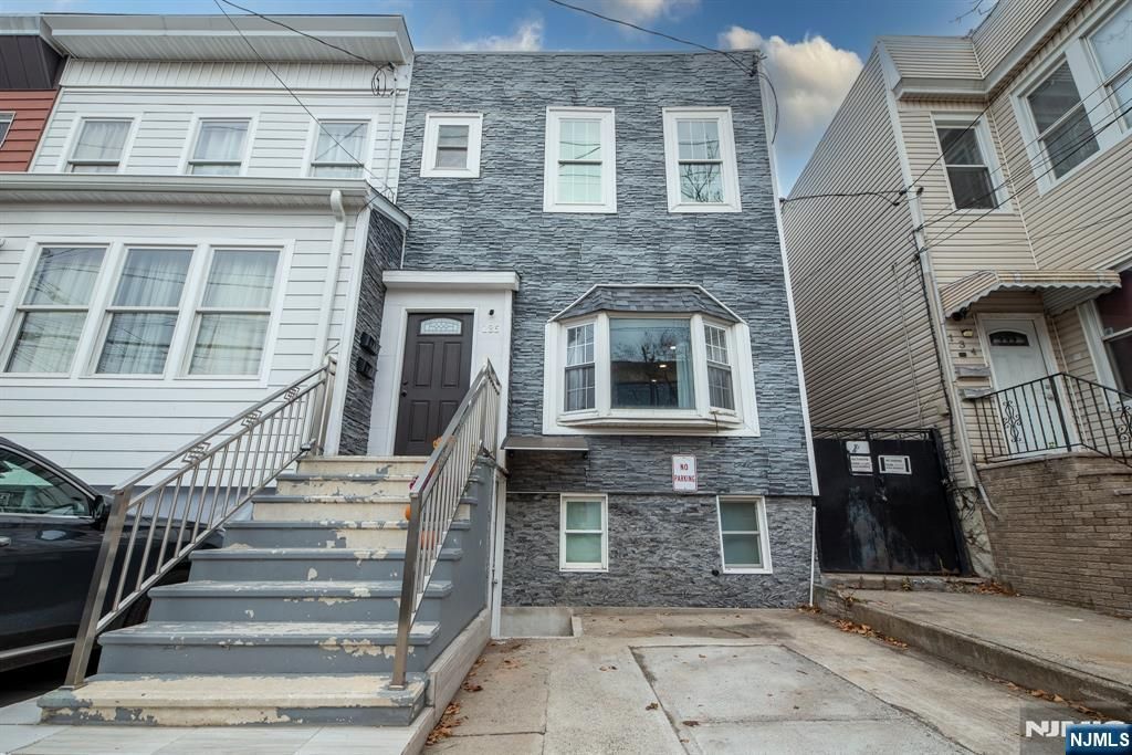 136 North Street, Jersey City, NJ 07307