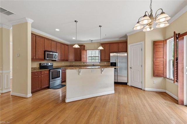 1032 Snead DR, Suffolk, VA 23434