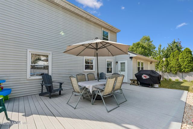 807 Constitution Drive, Brick, NJ 08724