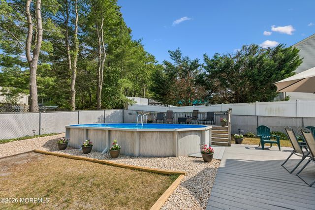 807 Constitution Drive, Brick, NJ 08724
