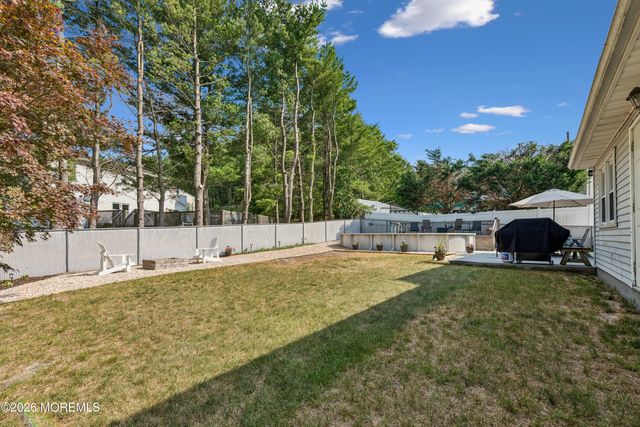807 Constitution Drive, Brick, NJ 08724