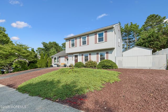 807 Constitution Drive, Brick, NJ 08724