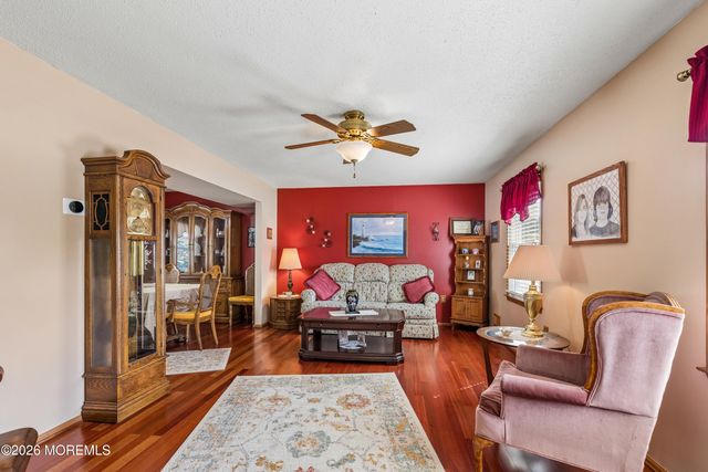 807 Constitution Drive, Brick, NJ 08724