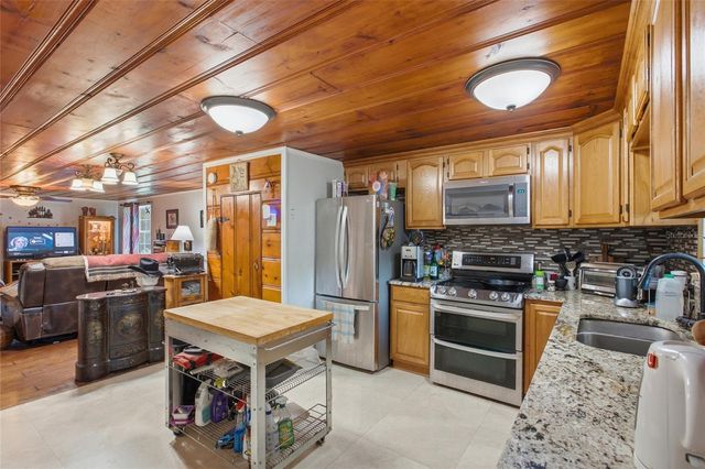 40832 RIVER ROAD, Dade City, FL 33525