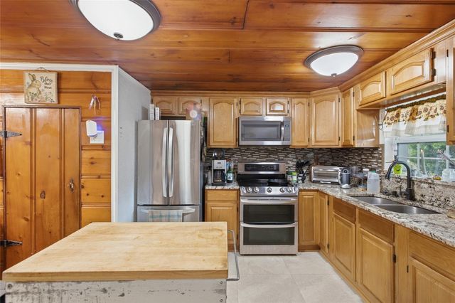 40832 RIVER ROAD, Dade City, FL 33525