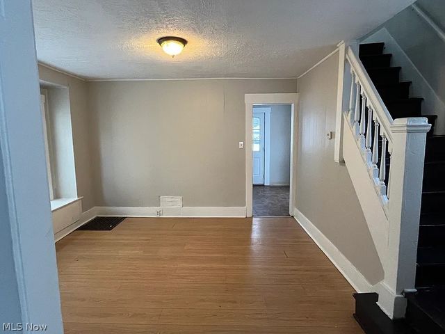 384 W Bartges Street, Akron, OH 44307
