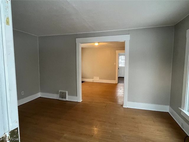 384 W Bartges Street, Akron, OH 44307