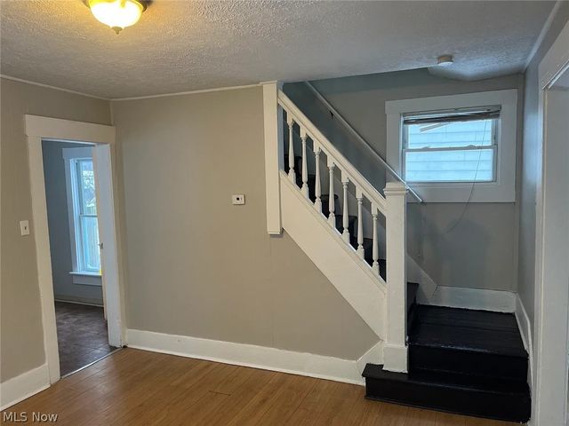 384 W Bartges Street, Akron, OH 44307
