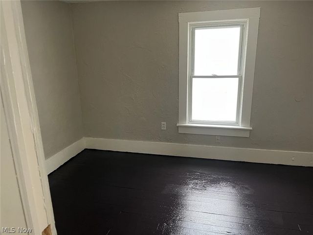 384 W Bartges Street, Akron, OH 44307