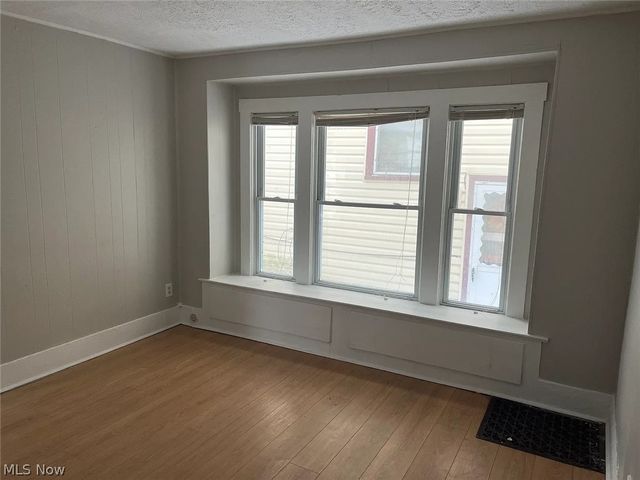 384 W Bartges Street, Akron, OH 44307