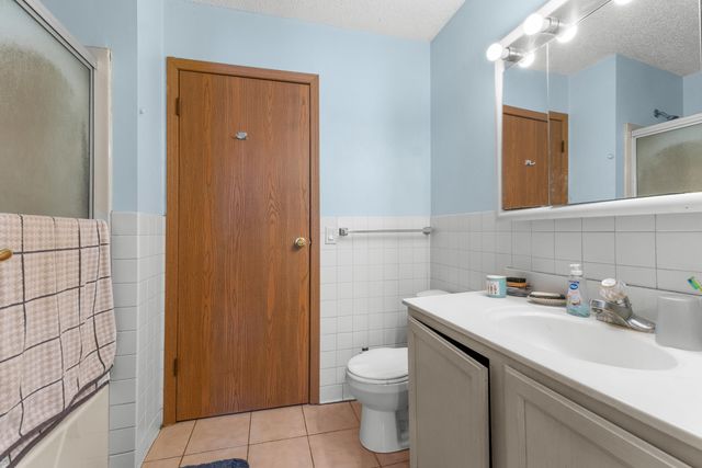 519 Crest Lane, Jonesville, MI 49250