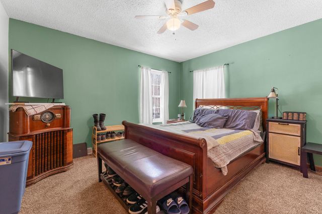 519 Crest Lane, Jonesville, MI 49250