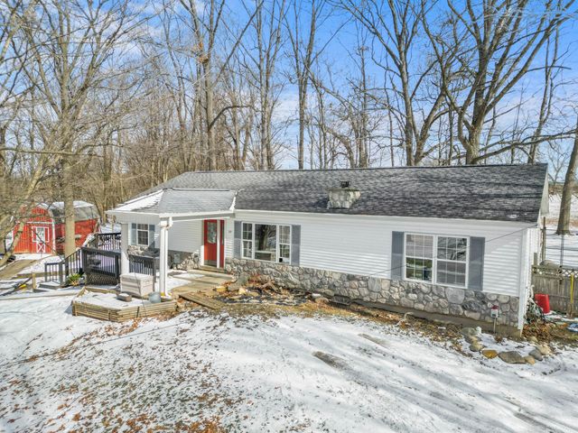 519 Crest Lane, Jonesville, MI 49250