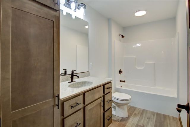 11105 34th Avenue, Chippewa Falls, WI 54729