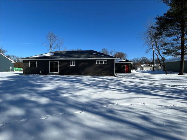 11105 34th Avenue, Chippewa Falls, WI 54729