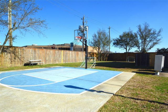 5935 Turtle Beach Lane, Houston, TX 77036