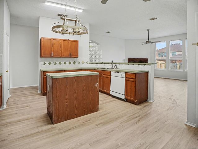 236 Copeland Drive, Cedar Hill, TX 75104