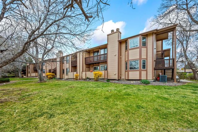 1075 S Garrison Street 203, Lakewood, CO 80226