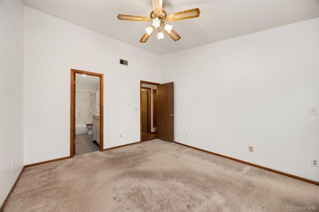 1075 S Garrison Street 203, Lakewood, CO 80226