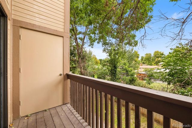 1075 S Garrison Street 203, Lakewood, CO 80226