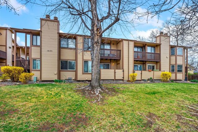 1075 S Garrison Street 203, Lakewood, CO 80226