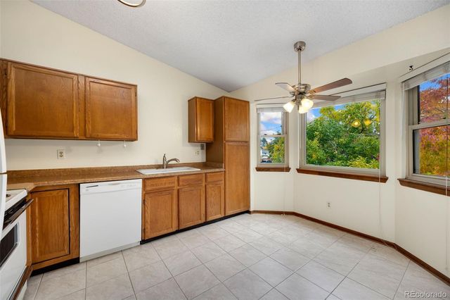 1075 S Garrison Street 203, Lakewood, CO 80226