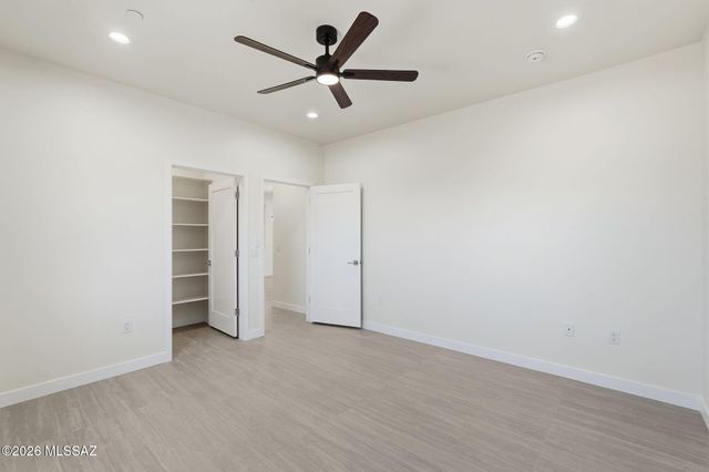 1042 W Roller Coaster Road, Tucson, AZ 85704