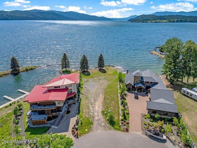 171 Country Road, Hope, ID 83836