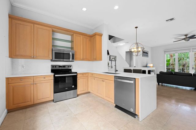 500 SE 7th Street 105, Fort Lauderdale, FL 33301