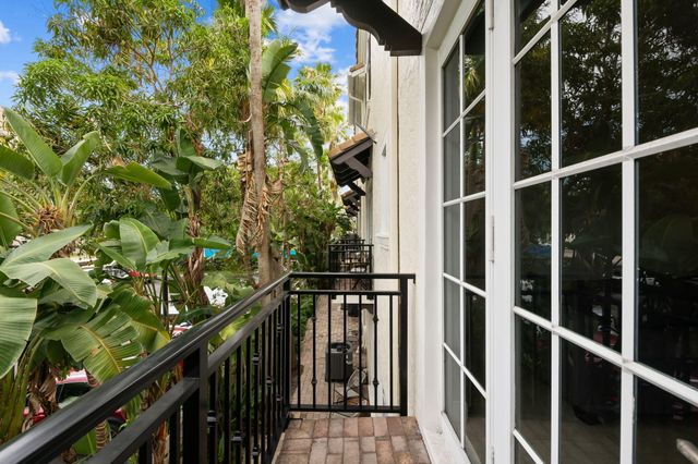 500 SE 7th Street 105, Fort Lauderdale, FL 33301