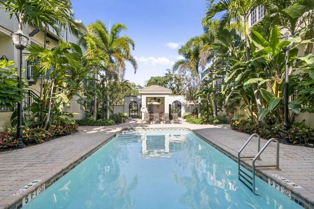 500 SE 7th Street 105, Fort Lauderdale, FL 33301