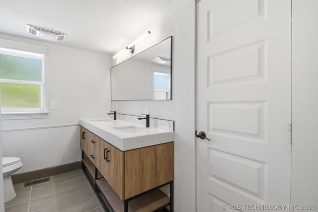 1141 E Hobson Avenue, Sapulpa, OK 74066