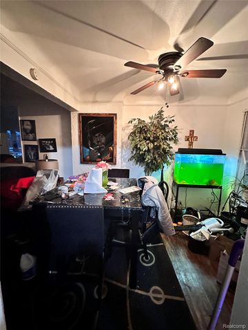 15754 Meyers Road, Detroit, MI 48227