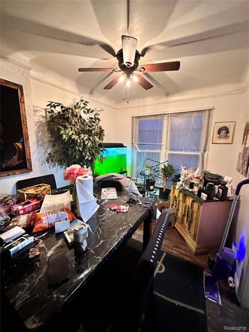 15754 Meyers Road, Detroit, MI 48227