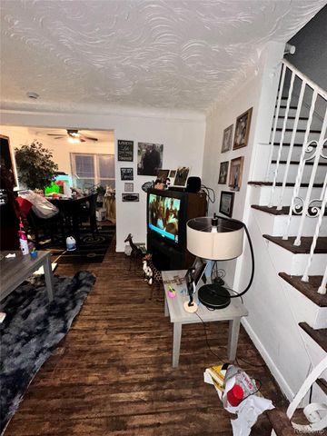 15754 Meyers Road, Detroit, MI 48227