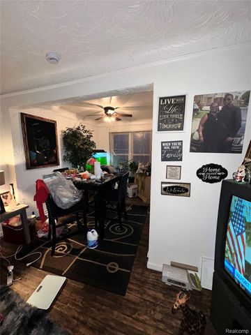 15754 Meyers Road, Detroit, MI 48227