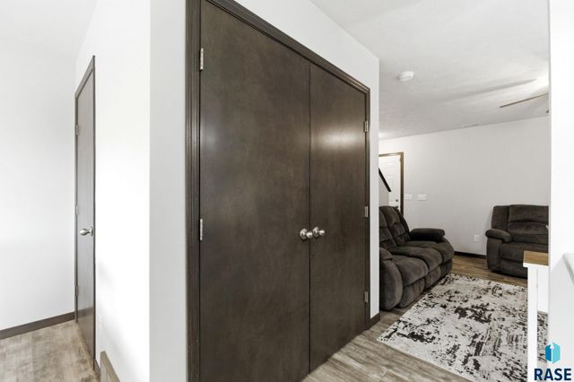 9421 W Gert St Street, Sioux Falls, SD 57106