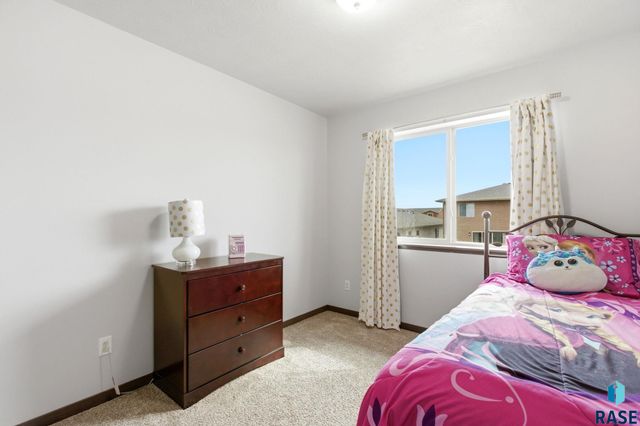 9421 W Gert St Street, Sioux Falls, SD 57106