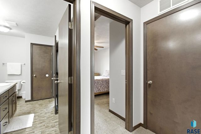 9421 W Gert St Street, Sioux Falls, SD 57106