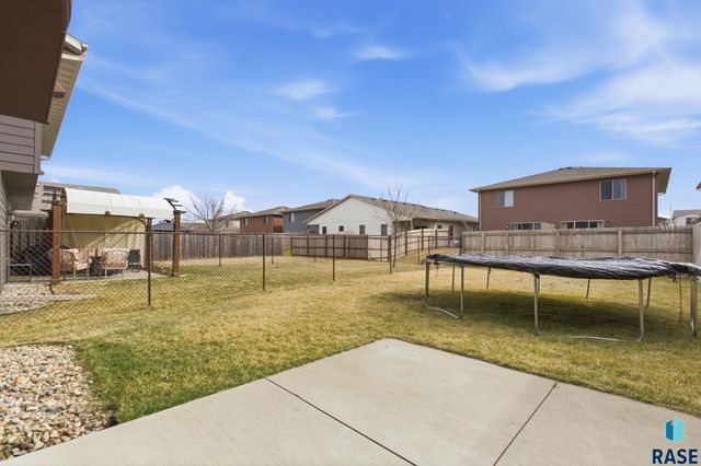 9421 W Gert St Street, Sioux Falls, SD 57106