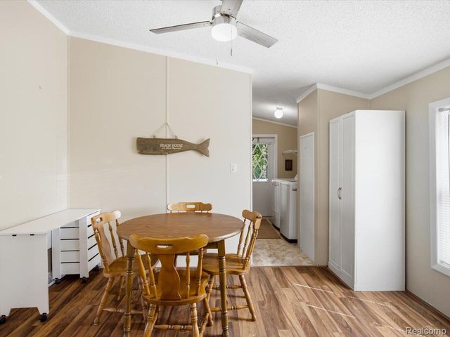 2545 Lakeshore Road, Applegate Village, MI 48401