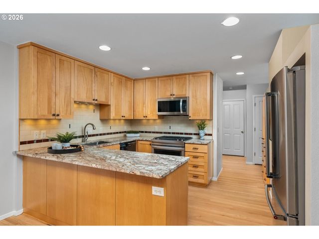 1820 Nw MILLER Rd, Portland, OR 97229