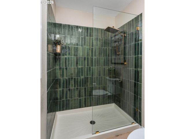 1820 Nw MILLER Rd, Portland, OR 97229