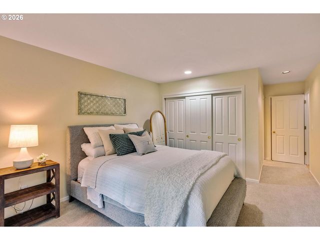 1820 Nw MILLER Rd, Portland, OR 97229