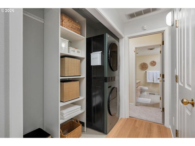 1820 Nw MILLER Rd, Portland, OR 97229