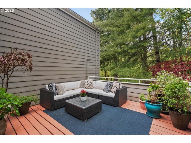 1820 Nw MILLER Rd, Portland, OR 97229