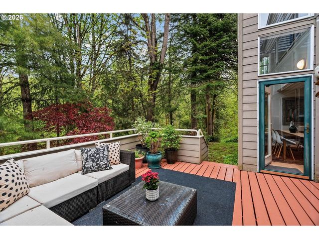 1820 Nw MILLER Rd, Portland, OR 97229