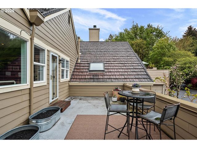 1820 Nw MILLER Rd, Portland, OR 97229