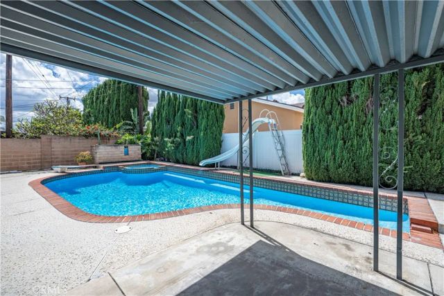 1362 Mauna Loa Road, Tustin, CA 92780